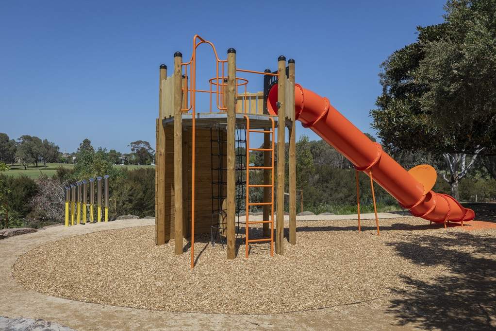 Image of orange slide at Elsternwick Park playground